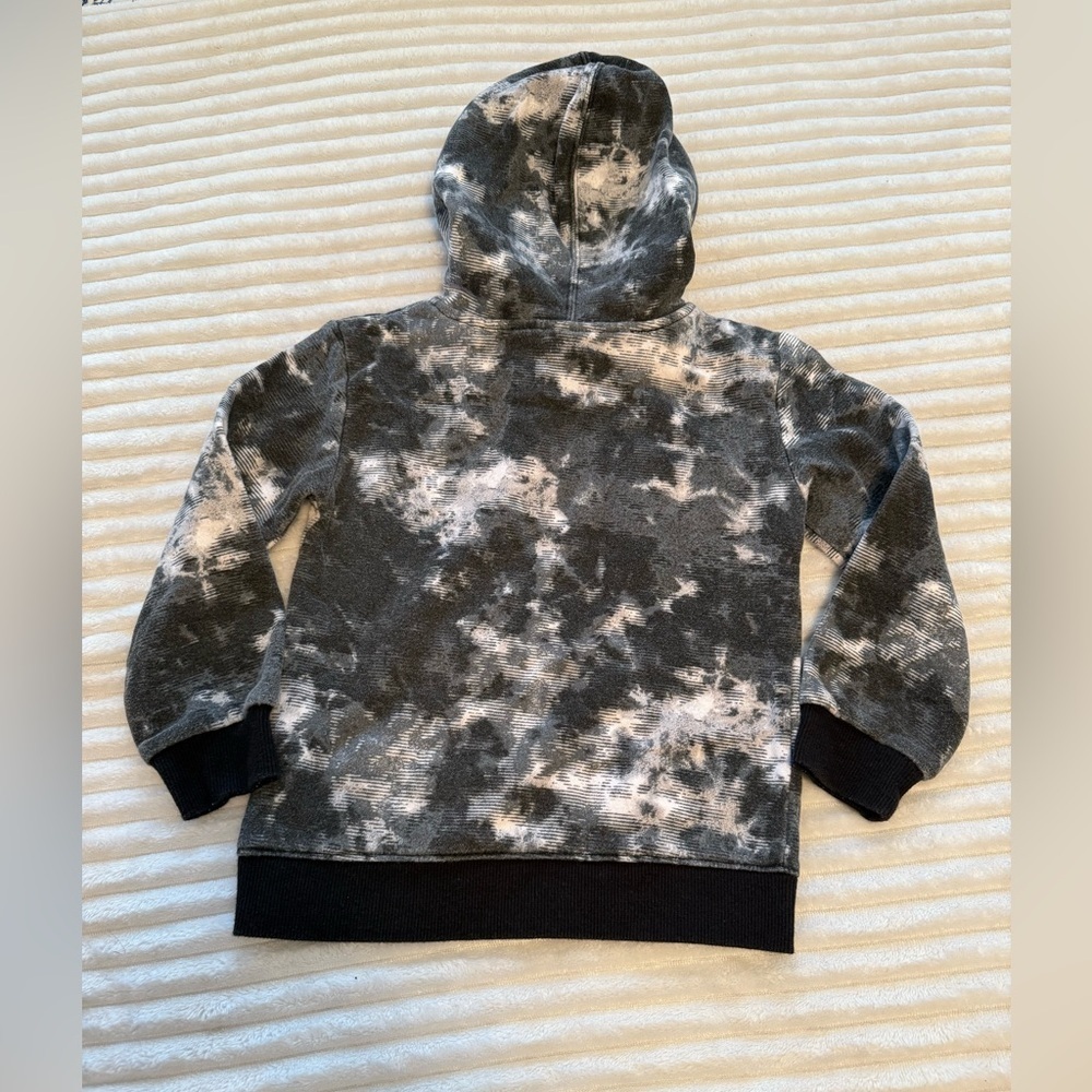 Under Armour Kids' Black and White Tie-Dye Hoodie - Picture 5 of 5